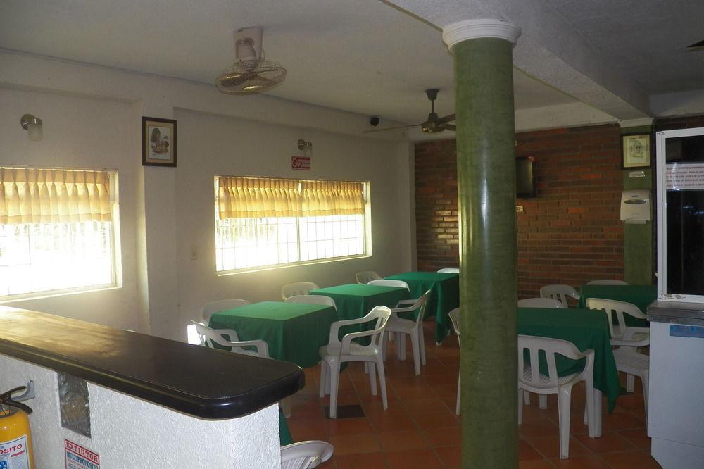 Hostel Green Light تاجانجا المظهر الخارجي الصورة