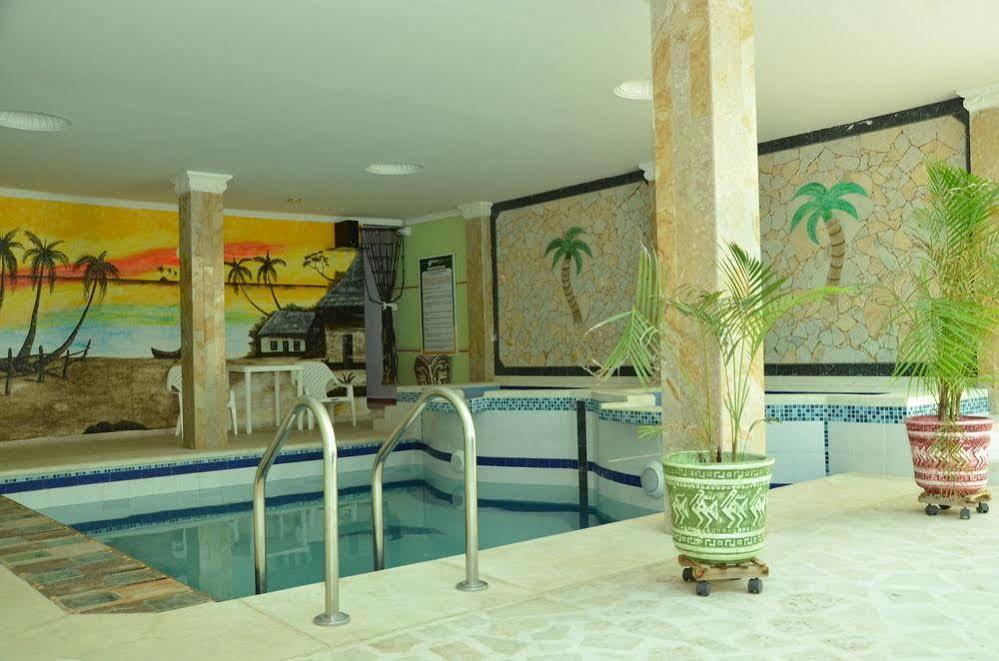 Hostel Green Light تاجانجا المظهر الخارجي الصورة