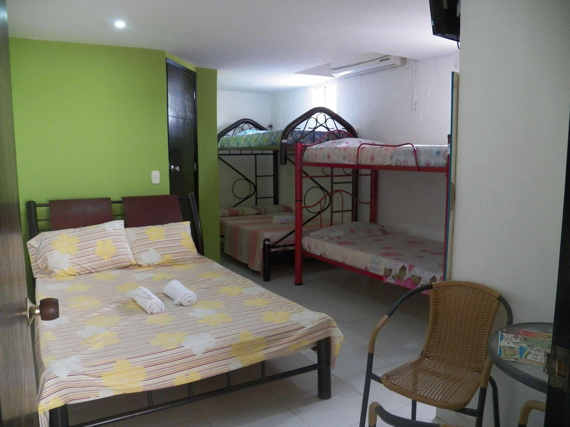 Hostel Green Light تاجانجا المظهر الخارجي الصورة